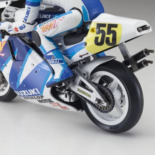 Kyosho Motorrad Hanging-On Racer Suzuki RGV 1992 Bausatz 6 Kyosho Motorrad Hanging-On Racer Suzuki RGV 1992 Bausatz – Bild 6